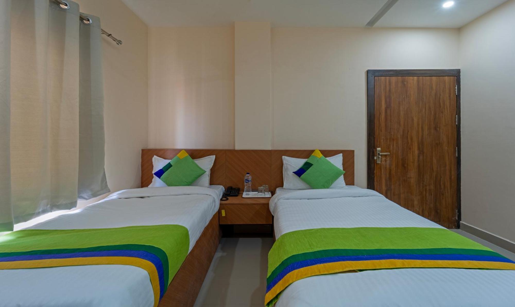 Treebo Raj Palace Waranasi Zewnętrze zdjęcie